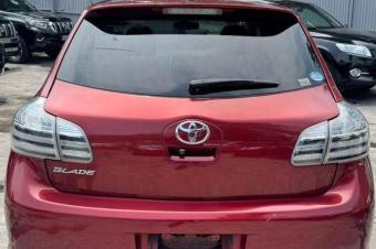 TOYOTA BLADE SANS PLAQUE A VENDRE
