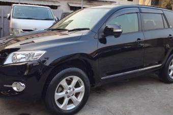 TOYOTA VANGUARD 3 BANQUETTES A VENDRE 