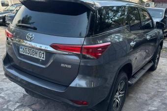 TOYOTA FORTUNER A VENDRE A KINSHASA 