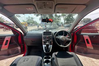 TOYOTA RUSH COULEUR DORIGINE MOBIMBA  PLAQUE  AM10 CLIMATISATION IMPECCABLE  PRIX5900 NAZUI LOCALISATION LIMETE  