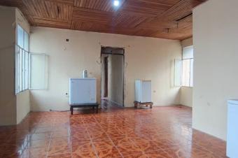 PARCELLE A VENDRE DANS LA COMMUNE DE LEMBA SALONGO