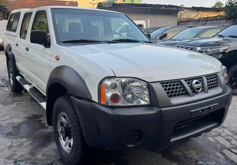 NISSAN HARDBODY A VENDRE A KINSHASA 