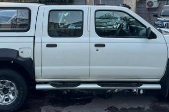 NISSAN HARDBODY A VENDRE A KINSHASA 