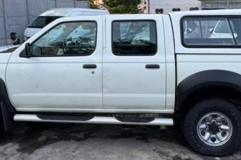 NISSAN HARDBODY A VENDRE A KINSHASA 