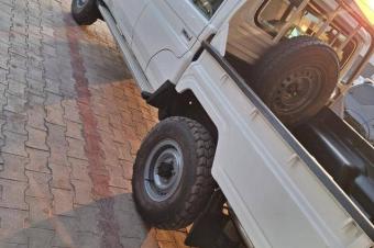 LAND CRUISER DOUBLE CABINE A VENDRE 