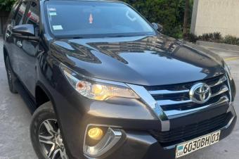 TOYOTA FORTUNER A VENDRE A KINSHASA 