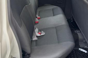 NISSAN HARD BODY A VENDRE 