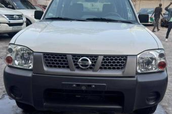 NISSAN HARD BODY A VENDRE 