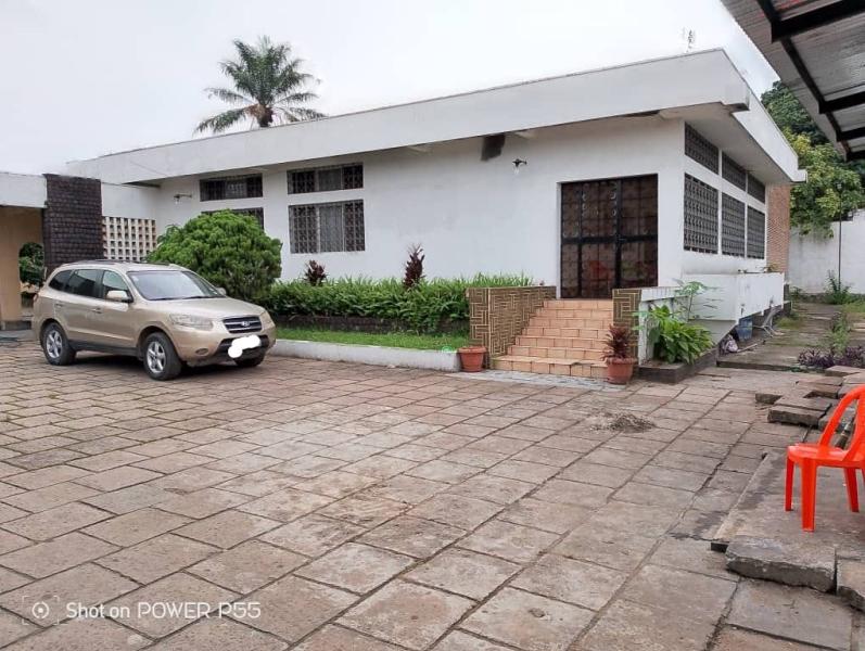 Morcellement  UPN 15 sur 20m 200.000