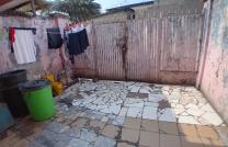 BANDALÚNGWA/MAISON COMMUNALE: MISE EN VENTE D'UNE PARCELLE TYPE ONL: 5m x 25m ayant une maison habitable  mediacongo