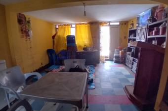 BANDALNGWAMAISON COMMUNALE MISE EN VENTE DUNE PARCELLE TYPE ONL 5m x 25m ayant une maison habitable 