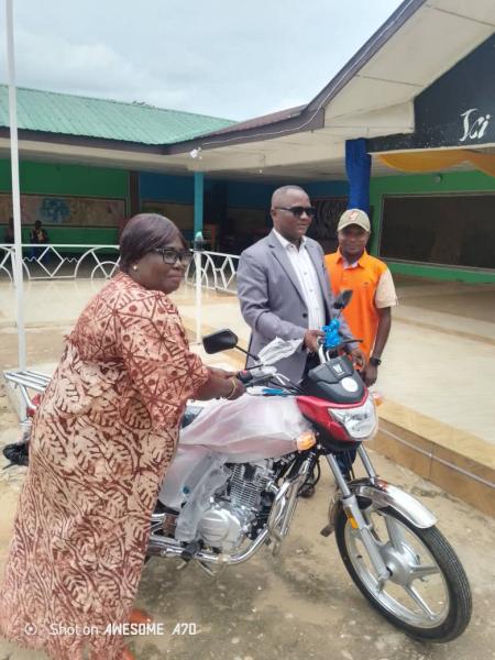 Kwilu  la DINACOPE Kwilu 3 clture un mandat rformateur par la remise de nouvelles motos