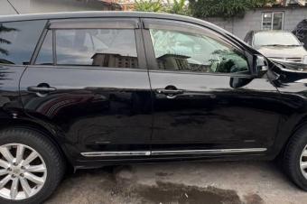 Toyota vanguard 2015 sans plaque 3 banquette essence automatique 4cylinder kilomtrage 8500 camera de recul Prix 12500 adiscuter