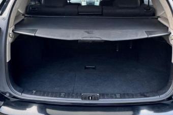 Toyota Harrier 2012 sans plaque essence automatique 4cylinder kilomtrage 9600 camera de recul Prix 11000 a discuter