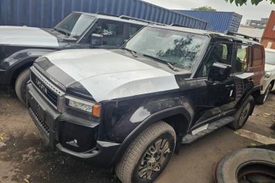 automobile_motos_velos_engins_et_pieces Christian Csk  