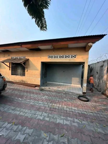 Parcelle  Lemba 15 sur 16m 98.000