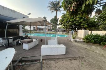 Parcelle  vendre sur Okapi dans la commune de Ngaliema 