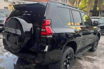 Prado txl 2015 modifie 2023 diesel manuelle moteur 5l Kilomtrage 35000  prix 33000 a discuter