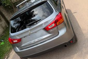Mitsubishi Outlander 2012