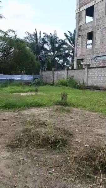 Terrain  GB Mino Congo 20 sur 25m 600.000