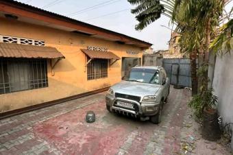 Parcelle  Lemba 15 sur 16m 98.000