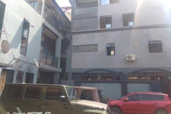 Vente Parcelle Plus Deux Immeubles  Gombe Sur Macadam