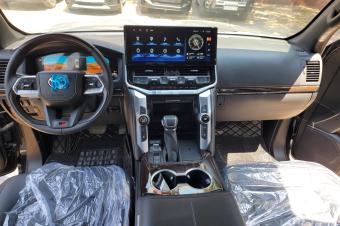 Toyota LandCruiser vxr 