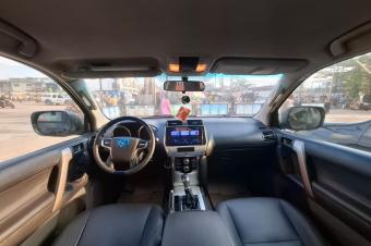 Toyota prado txl sans plaque 4cylindre intrieur cuir climatisation Canada radio  Android camra de recul  Prix 38000 Localisation appel 