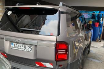 TOYOTA PRADO ADVENTURE 2025 PLAQUE AB25  PRIX 63.000 LISOLO MUKIE KK.   AUTOMATIQUE ESSENCES VOLANT DROITS 5.000 KILOMTRES CLIMATISATION IMPECCABLES FULLS OPTIONS LOCALI