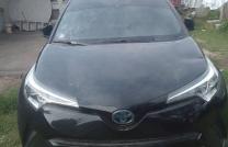 Toyota CHR hybride 2021 automatique  essence Full option Caméra reculer HD Chaise en cuir kilométrage très faibles budget  mediacongo
