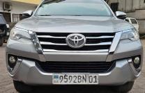 Toyota fortuner 2018 essence automatique v6 Kilométrage 25000 caméra de recul Prix 36000 a discuter mediacongo