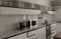 GS13-IMMO SARL; met à votre disposition, la location de ce penthouse, C/Gombe. Réf : Rotana Hôtel. Loyer mensuel : 8.000$. Garantie locative : 3mois+1. À vous la parole. 0899383106 mediacongo