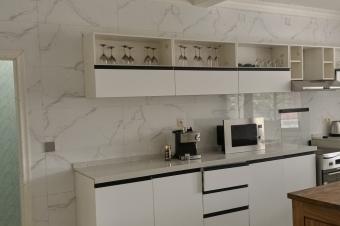 GS13IMMO SARL met  votre disposition la location de ce penthouse CGombe. Rf  Rotana Htel. Loyer mensuel  8.000. Garantie locative  3mois1.  vous la parole. 0899383106