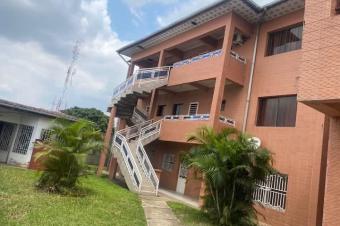 Parcelle avec 2 immeubles  Montngafula 27 sur 35m 650.000