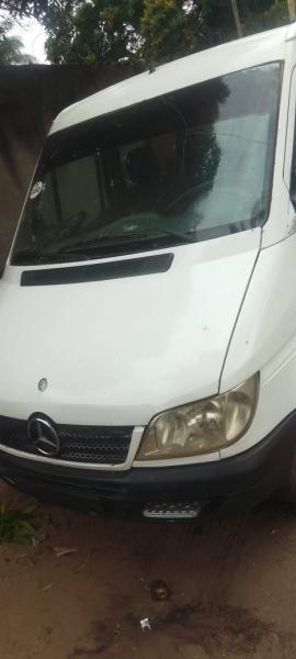 Sprinter cdi Sans plaque  Couleur dorigine  Tout ok Budget 10000 suka