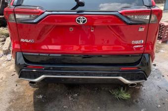 TOYOTA RAV4 hybrid GRSPORT  Anne de fabrication 2024 Full options  Volant droit  panoramique   Camera 360  Intrieur cuir  Faible kilomtrage  Sans plaqu  Prix  26.000 