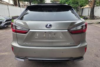 Lexus RX450h hybride  Anne de fabrication 2019  full option  panoramique  camra 360  Intrieur en cuir sans plaque  prix 23000  Direct