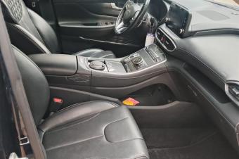 HYUNDAI SANTAFE 2023 Plaque en cours... Couleur dorigine partout  Climatis  Volant gauche  Full options  Faible kilomtrage  Intrieur cuire  6 cylindres  Camra de recul  Chai