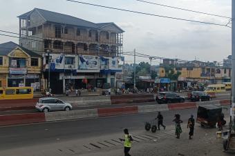 AGK IMMO met  votre disposition la vente de cette PARCELLE. CMasina sur boulevard Lumumba. Rf Maison Communale de Masina. Dimension 2130M. Prix  850.000  discuter
