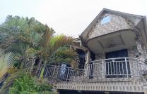 VENTE PARCELLE DOTÉE D'UN IMMEUBLE R+1 AVEC DEUX APPARTEMENTS – N’DJILI QUARTIER 3 mediacongo