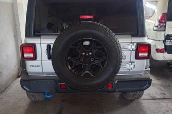 JEEP WRANGLER HYBRIDE Sans plaque 2024 Authentique  Moteur essence 6 cylindres Automatique Full option  Volant normal  Version Amricaine   Prix65.000 Lisolo  OFFRE DIRECT