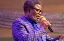 C’est par la grâce que vous êtes sauvés, par le moyen de la foi, et cela ne vient pas de vous, c’est le don de Dieu. Éphésiens 2. 8 mediacongo