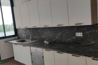 GOMBE ZONE  GRAND HTEL ROI BAUDOUIN MISE EN VENTE DUN IMMEUBLE DE 7 NIVEAUX  16 APPARTEMENTS ET PISCINE 