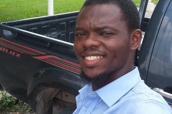 A la recherche du travail comme chauffeur 