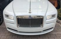 *ROLLS-ROYCE WHRITE 2017, PLAQUE AC22*  PRIX : 140.000$ LISOLO MUKIE KK.  *AUTOMATIQUE ESSENCES, KILOMÉTRAGE TRÈS FAIBLES, CLIMATISATION IMPECCABLES, FULLS OPTIONS, LOCALISATION GO mediacongo