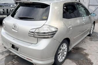 Toyota blade 2012 full option essence automatique 4cylinder sans plaque faible kilomtrage camera de recul Prix 6900 a discuter