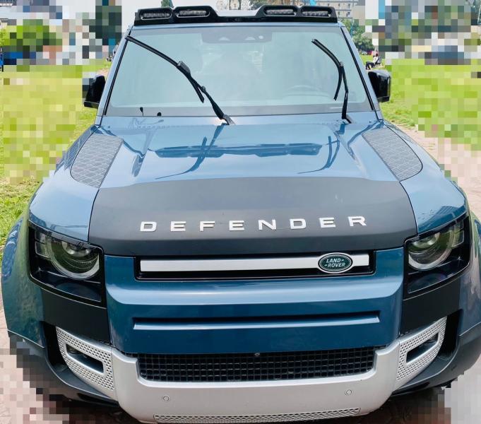 Defender  Automatique  Essence  Sans plaque  Prix 110.000  discuter legs  Localisation appel  Direct 