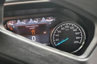 FORD F150 SANS PLAQUE 2022  PRIX 48.000 LISOLO MUKIE KK  AUTOMATIQUE ESSENCES 383 KILOMTRES CLIMATISATION IMPECCABLES FULLS OPTIONS 44 LOCALISATION LEMBA SALONGO