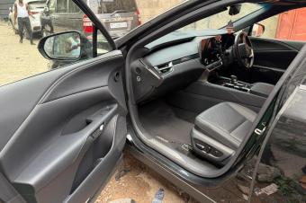 Lexus RX 450h Toit panoramique  Camra 360  Anne 2025 Prix 43.000  Localisation appel   Offre directe