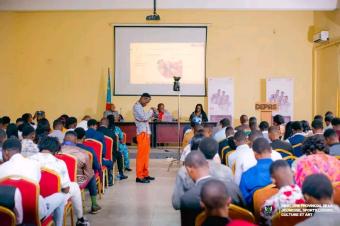 Kinshasa  une centaine de jeunes parlementaires forms pour le concours de la Tony Elumelu Foundation
